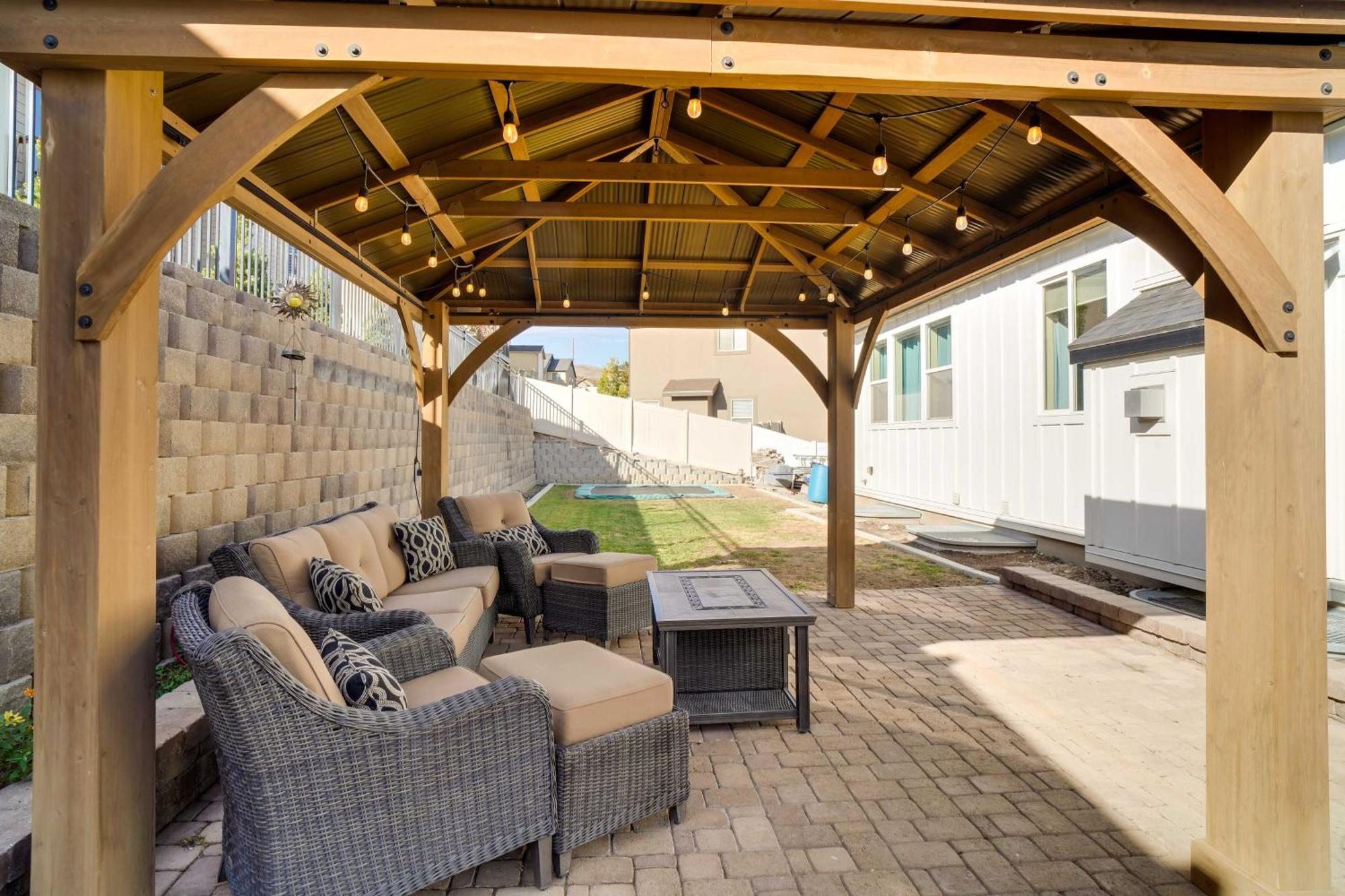 Contemporary Home With Grill Near Utah Lake! Saratoga Springs Luaran gambar
